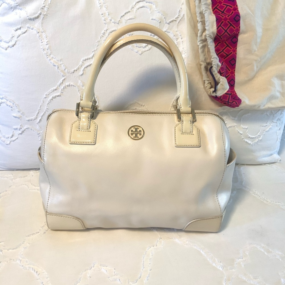Tory Burch Robinson  Middy Boston